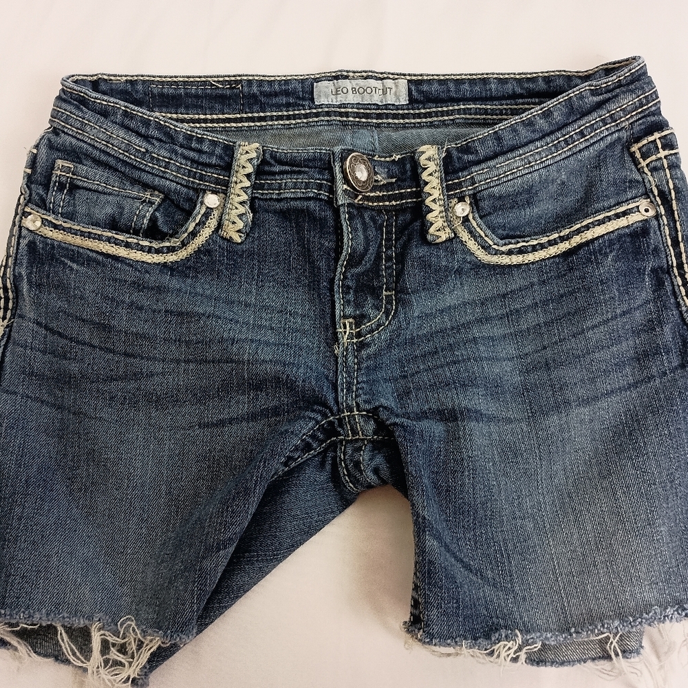 DAYTRIP Edgy Punk Dark Blue Denim Cutoff Western Booty‎ Shorts-(#670)